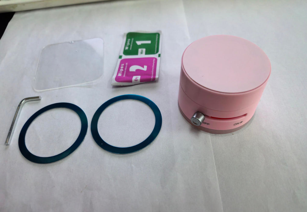 Foldable Magnetic Car Phone Holder – Suction Cup Mount for Hands-Free Navigation & Smart Phones”